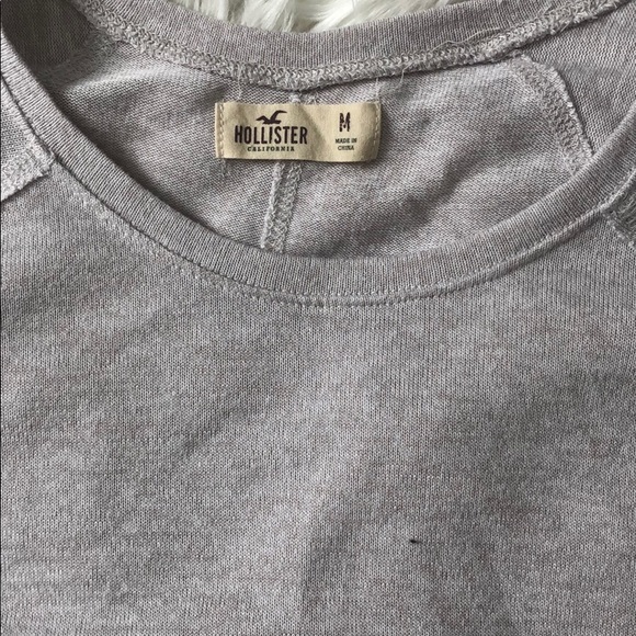 Hollister long sleeve shirt. - Picture 2 of 3
